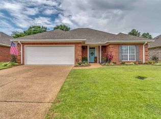 353 Garden Dr, Brandon, MS 39042