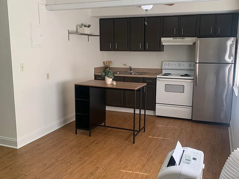 1619A Fulton Ave — Photo 4