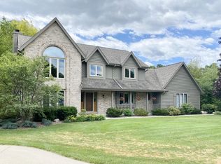 3911 83rd St, Kenosha, WI 53142