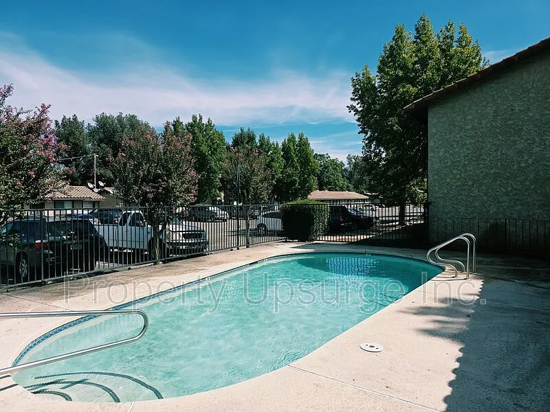 3141 Churn Creek Rd