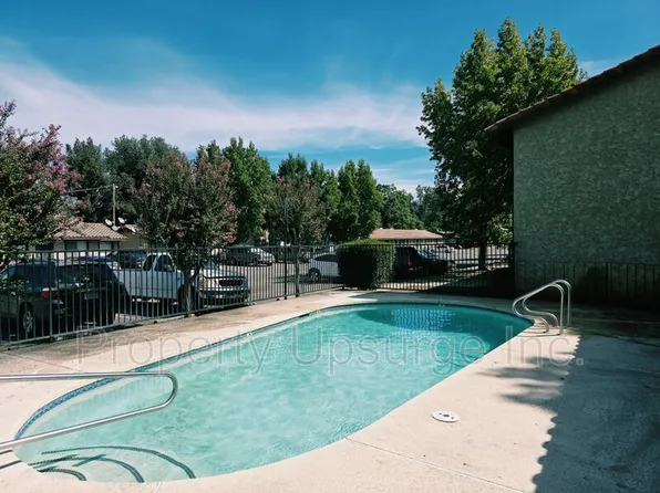 3141 Churn Creek Rd, Redding, CA 96002