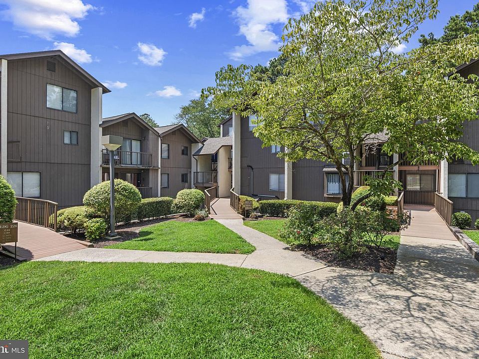 1st image of 228 Canal Park Dr Unit G-106