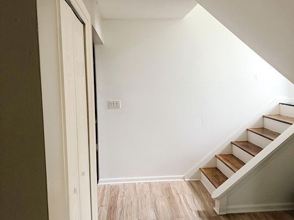 5th image of 541 Ventura Ct