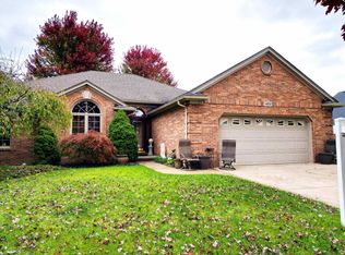 48058 Kings Ct, Macomb, MI 48044