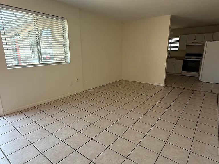 1420 E Brown St #C — Photo 3