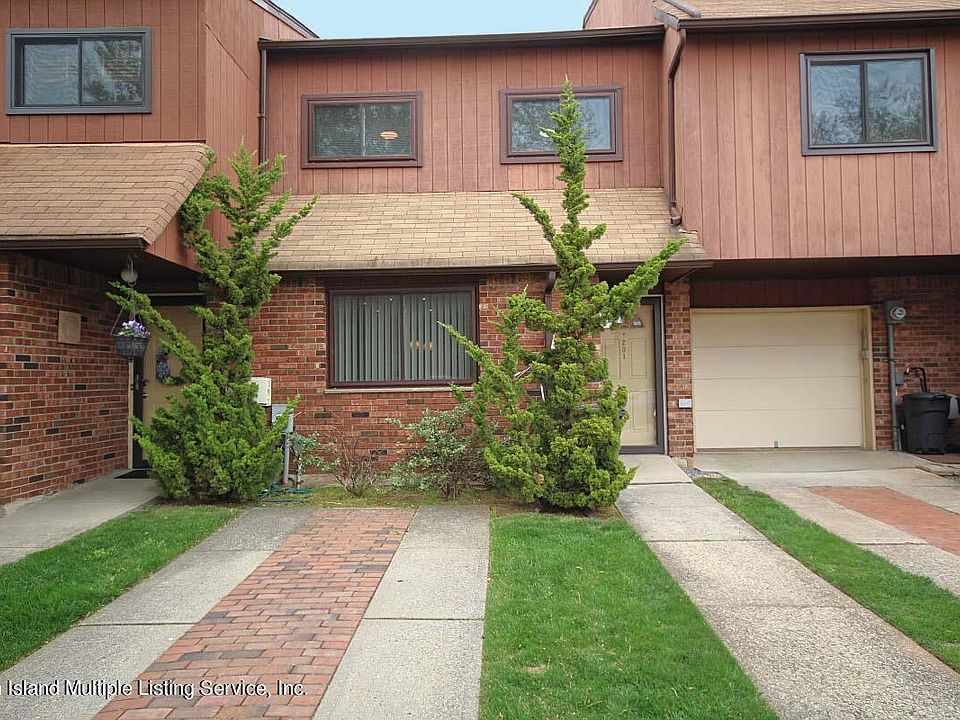 1st image of 201 Stonegate Dr