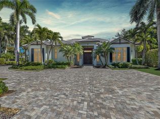 2250 Crayton Rd, Naples, FL 34103