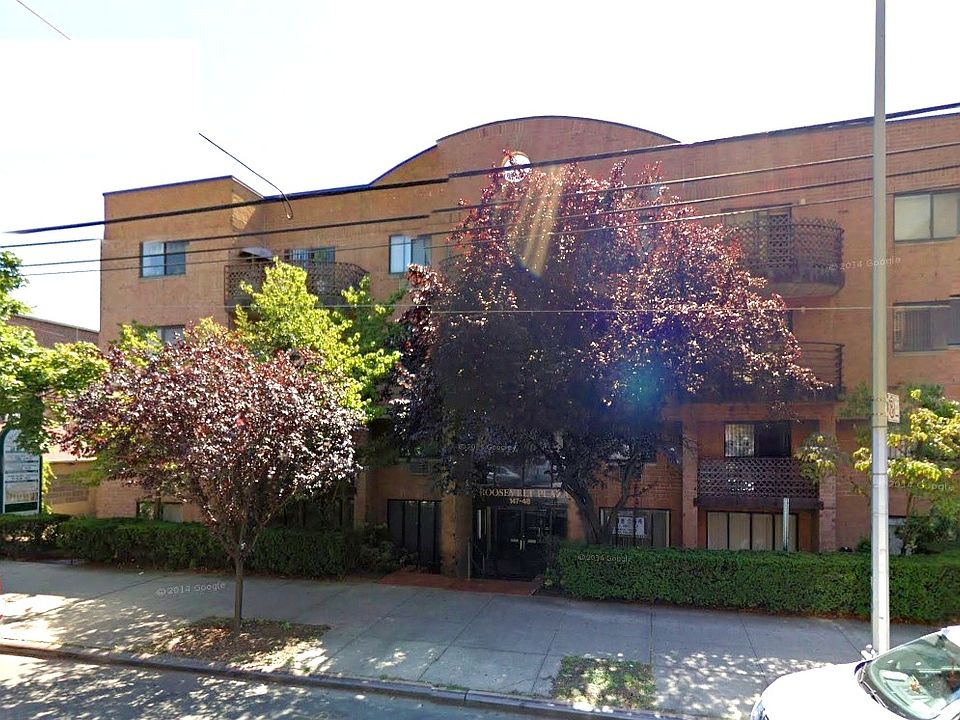 1st image of 14748 Roosevelt Ave #2I