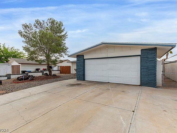 3rd image of 6621 Bristol Way