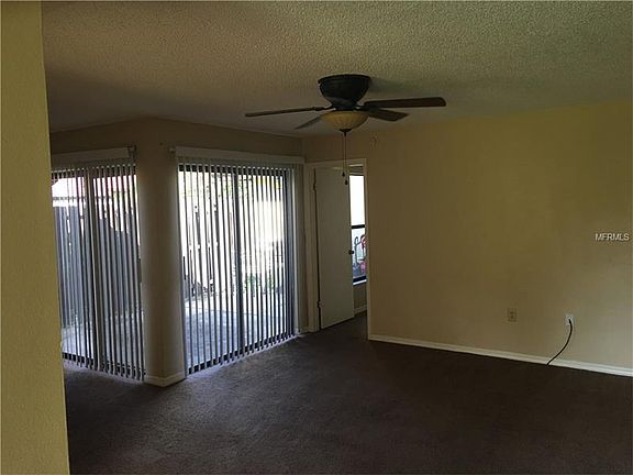 4th image of 561 Hunter Cir