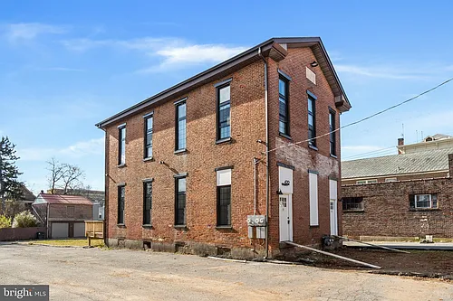 420 Chestnut St #2 Photo 1