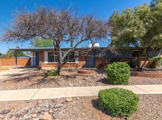 7443 E 32nd St, Tucson, AZ 85710