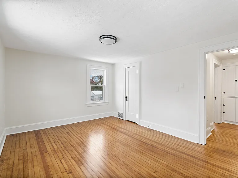 378 Cross St — Photo 21