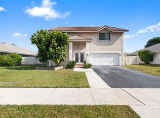 520 Sumter Ave, Davie, FL 33325