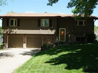 15330 W St, Omaha, NE 68137