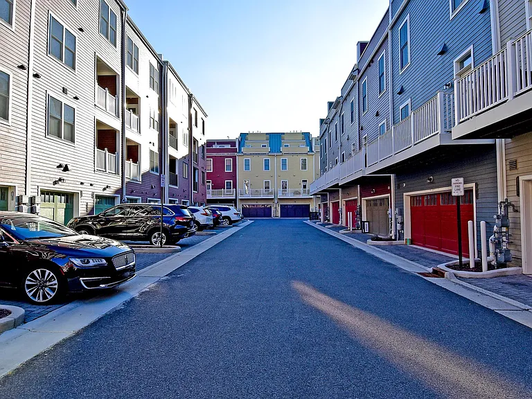 1418 Main Line Blvd #102 — Photo 42
