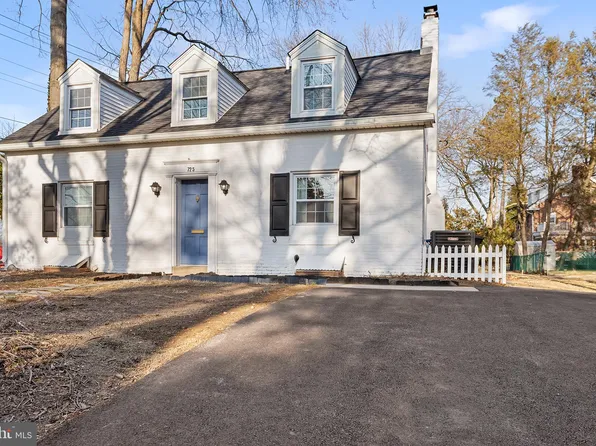 725 N Swarthmore Ave, Swarthmore, PA 19081