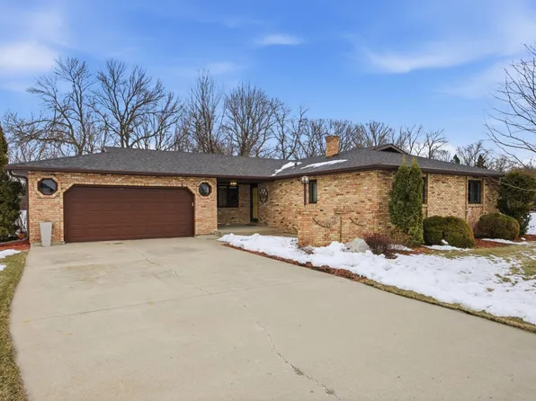 1355 Cossette Dr S, Fargo, ND 58104