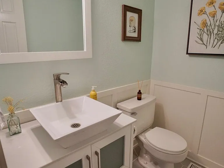 2363 S Jamaica St — Photo 9