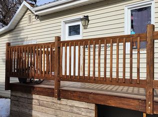 300 4th St NE, Watford City, ND 58854
