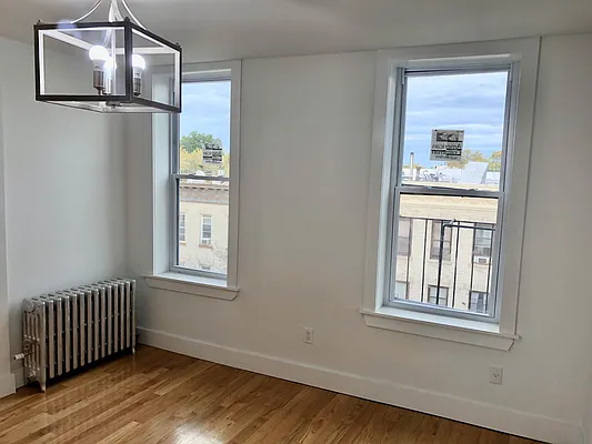 Rented by In Haus LLC | media 33