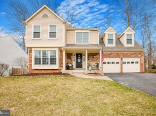 8227 Walnut Ridge Rd, Fairfax Station, VA 22039