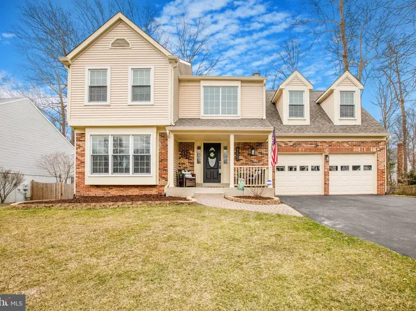 8227 Walnut Ridge Rd, Fairfax Station, VA 22039