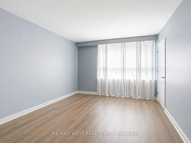 354 Marlee Ave — Photo 2