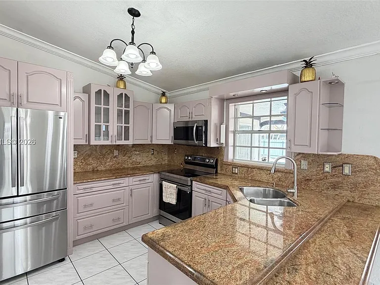 14861 SW 173rd St — Photo 7