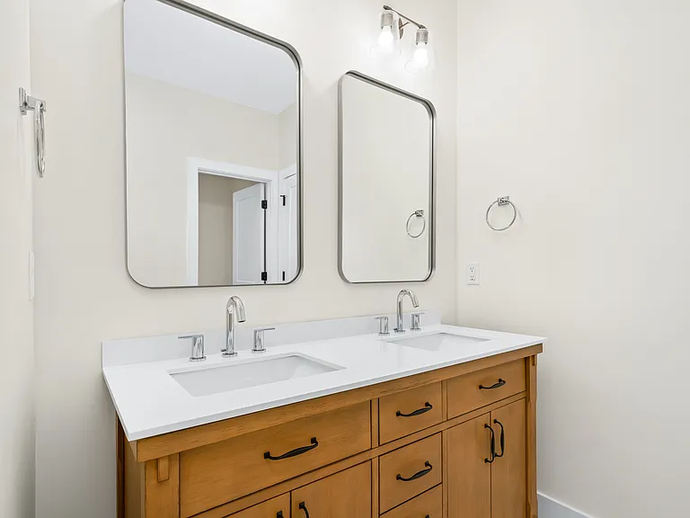 1427 Spring Pointe Ln — Photo 28