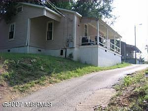 2nd image of 1410 36th Ave