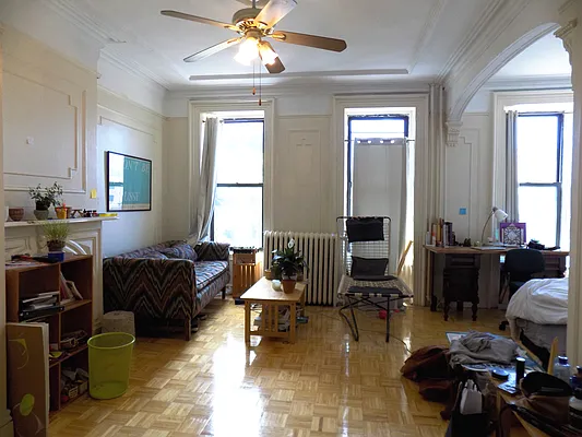 Rented by Blue Egg Realty Corp | media 1