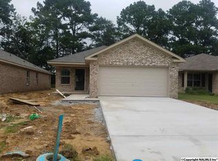 175 Sedgewick Dr, Owens Cross Roads, AL 35763
