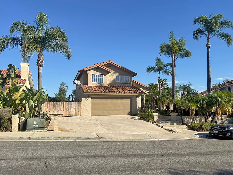 2774 Avalon Ave