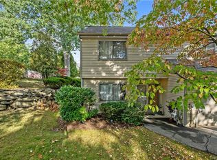 1201 Hunters Run, Dobbs Ferry, NY 10522