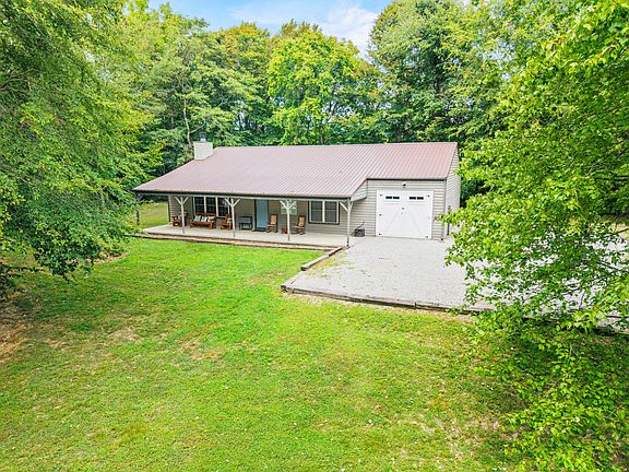 2nd image of 20 Fawn Run Rd