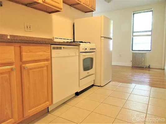 Rented by City Connections Realty | media 16