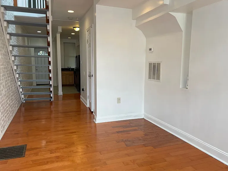 864 Carroll St — Photo 1