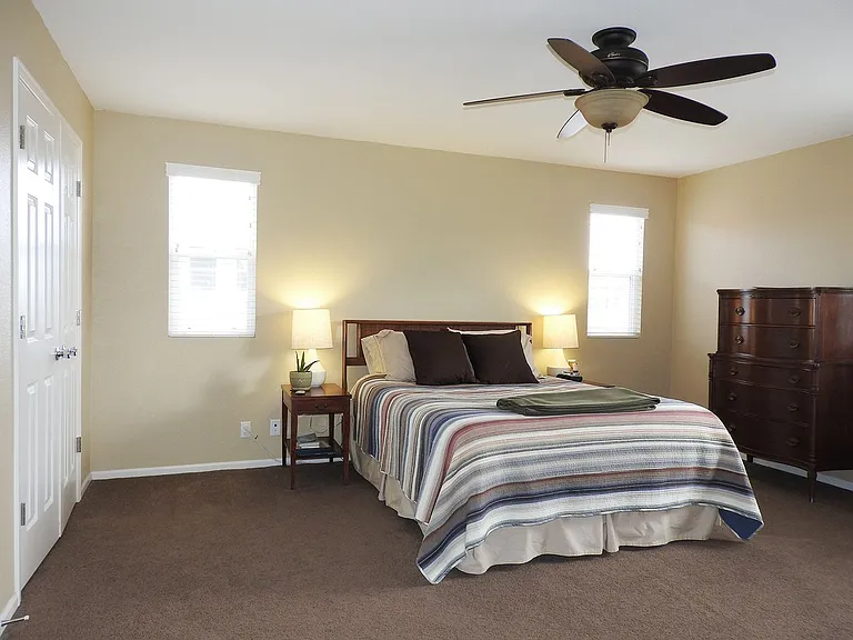 3595 Akron St — Photo 7