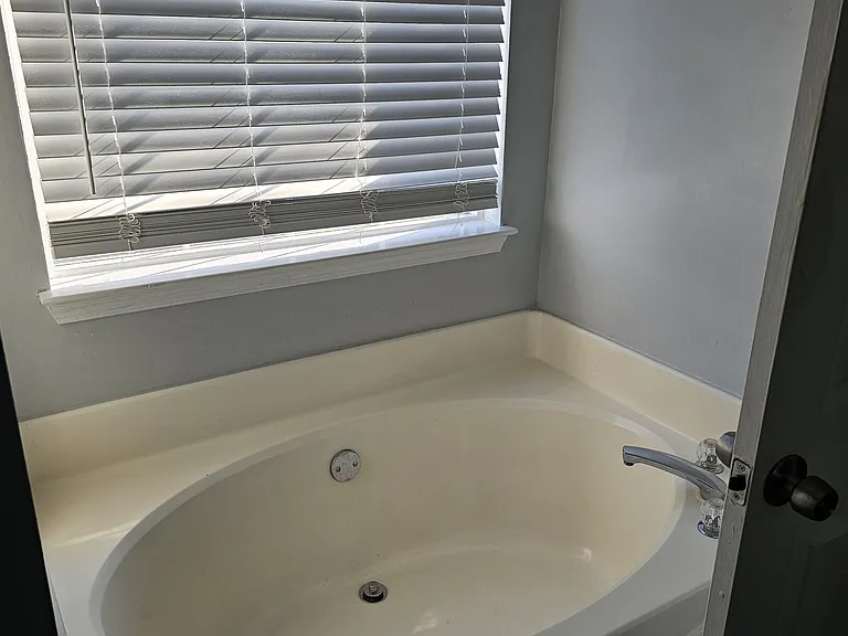 4862 Lake Park Ln — Photo 25