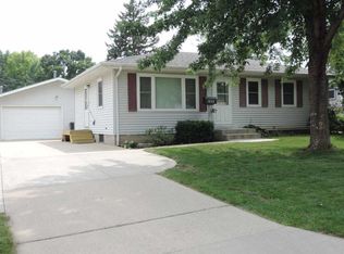 1828 Cornwall Ave, Waterloo, IA 50702