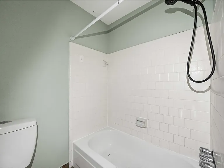 7330 Maple Walk Dr — Photo 25
