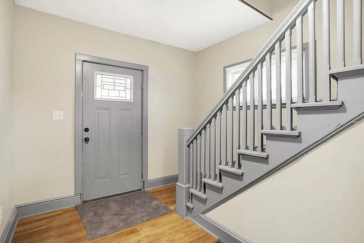 1611 Nichol Avenue - 1 — Photo 1