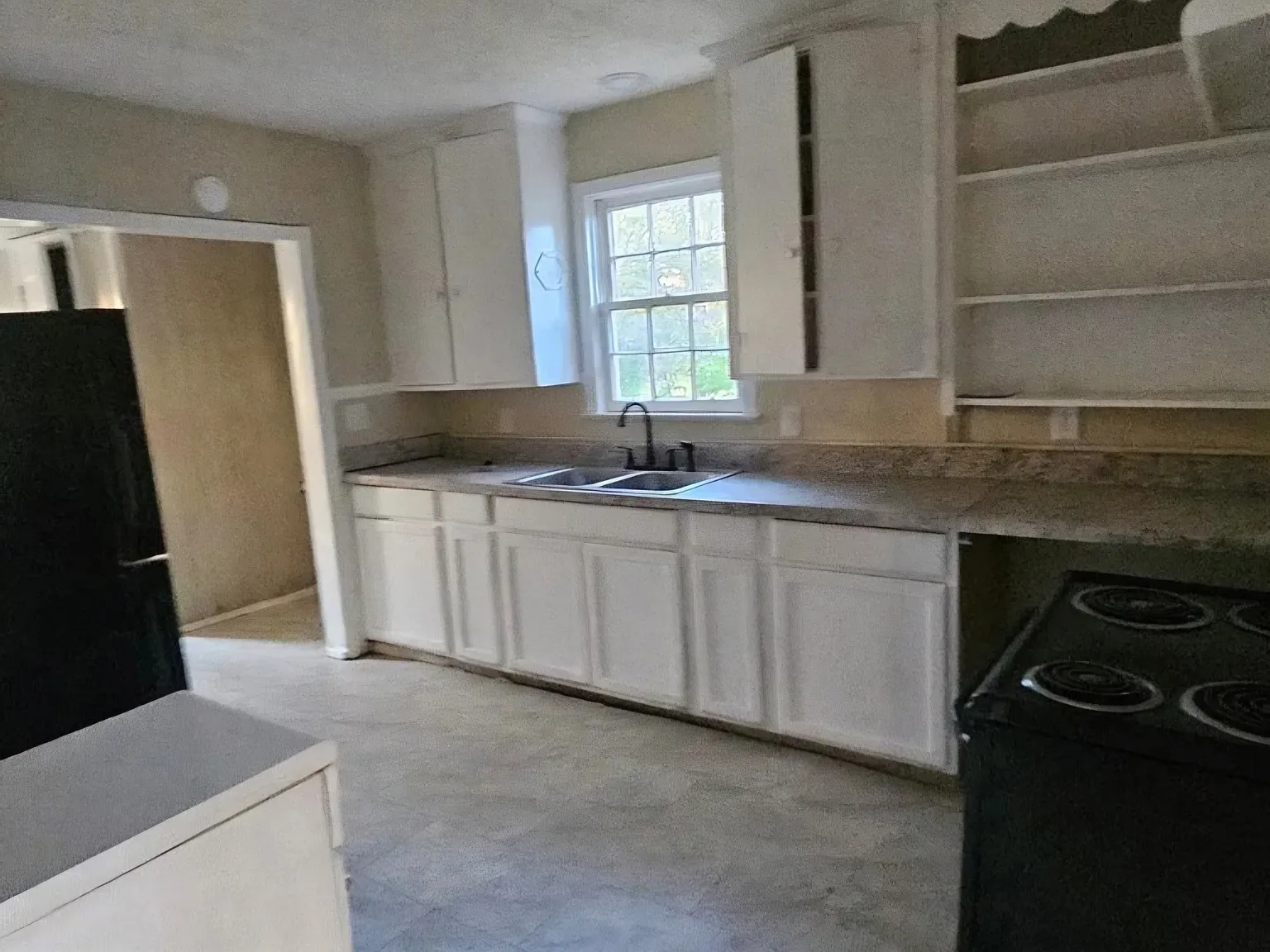 4 bed, 1.5 bath, 1444 sqft, $1,450 — Photo 2