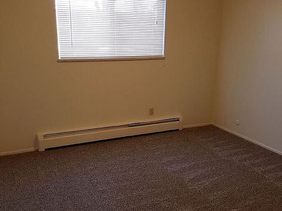5th image of 1050 17th Ave APT 8