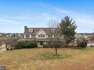 5462 Fells Creek Rd, Schnecksville, PA 18078