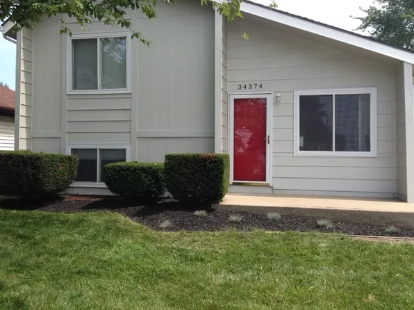 34374 Rhode Is, Clinton Township, MI 48035