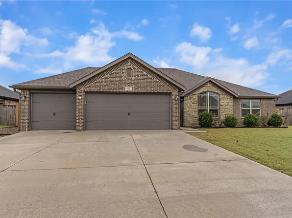 1903 SW Birch St, Bentonville, AR 72713