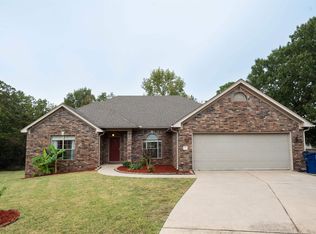 7 Glacier Cv, Maumelle, AR 72113