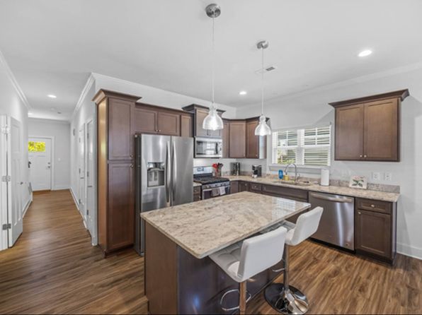 128 Oakwood Ave #LP149